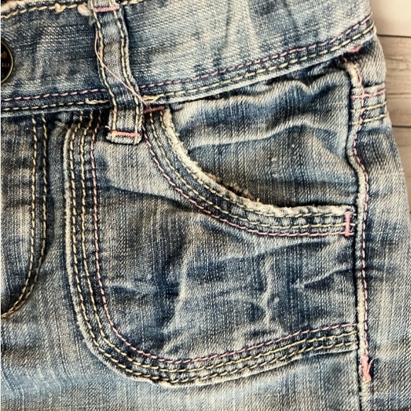 3/$22 Joe Fresh Faded Jeans Pink Stitching Snap Closure Buttons Back SZ 2 Years - Picture 4 of 4